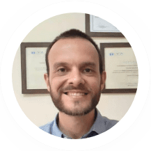 Dr. Thomas Araujo